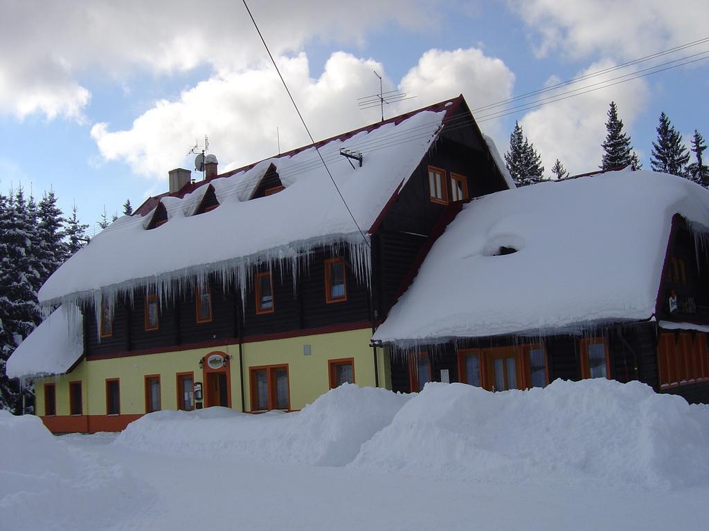 Penzion Pstruh Stozec Exterior photo